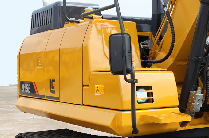 MÁY XÚC ĐÀO LIUGONG CLG915F