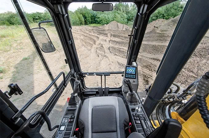 MÁY XÚC ĐÀO LIUGONG 933EHD