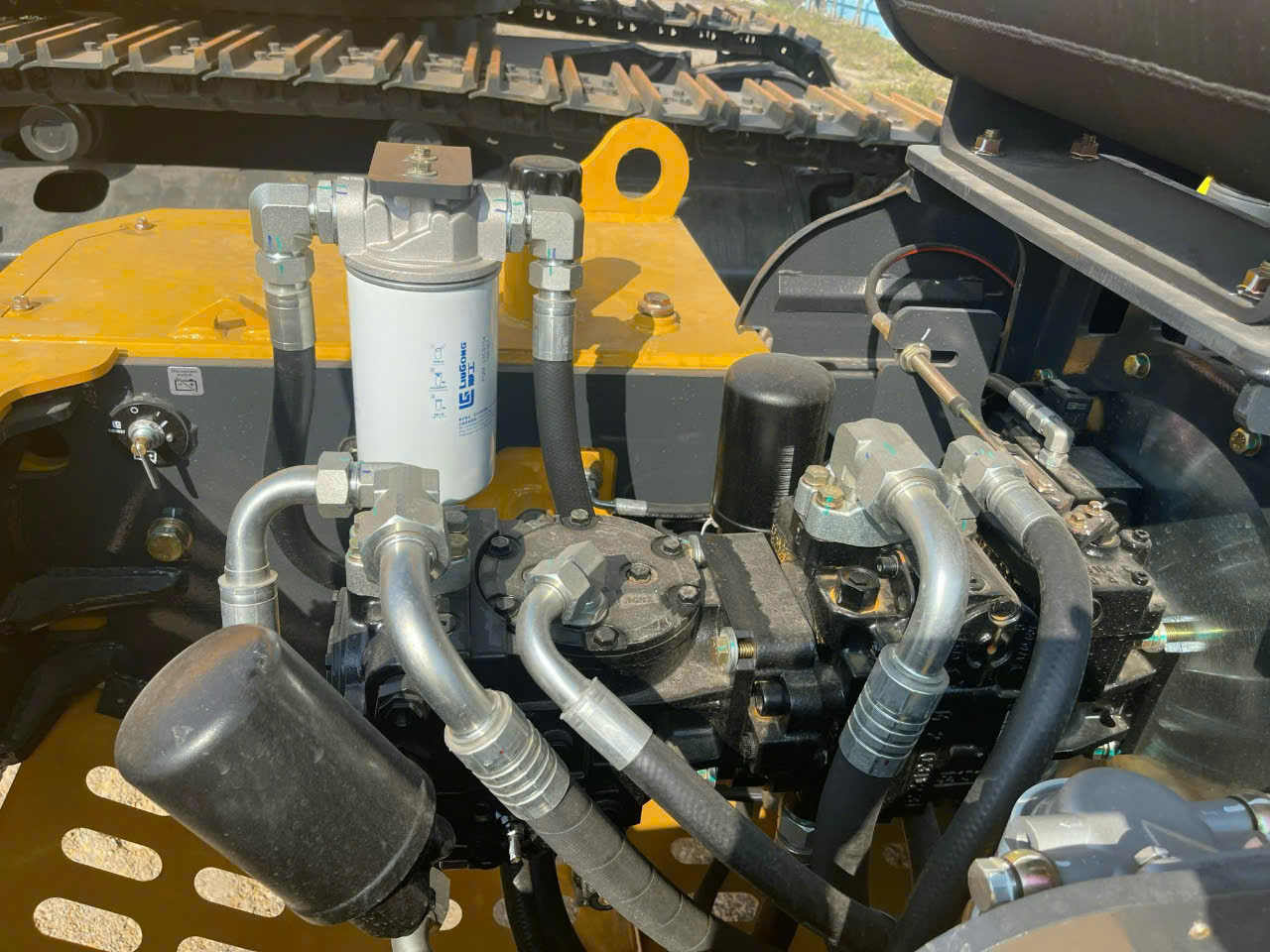 XE LU RUNG LIUGONG 2 CẦU 6612E