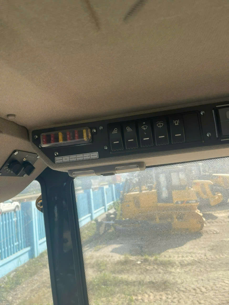 XE LU RUNG LIUGONG 2 CẦU 6612E